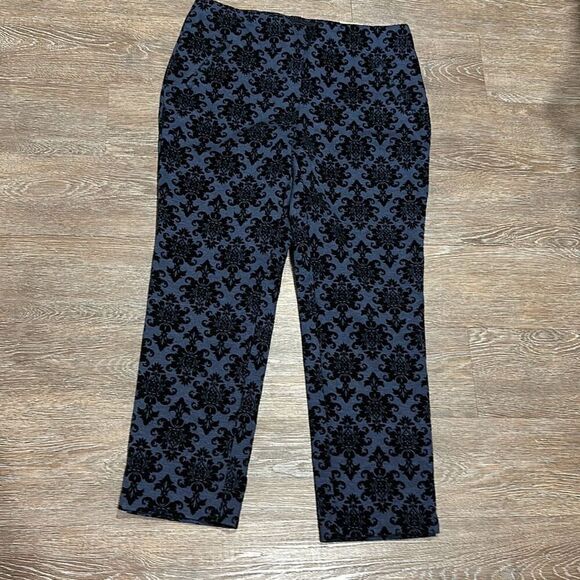 Chico’s flocked ponte pants pull on ankle 1.5 sz 10 new slimming tummy control - Picture 1 of 9
